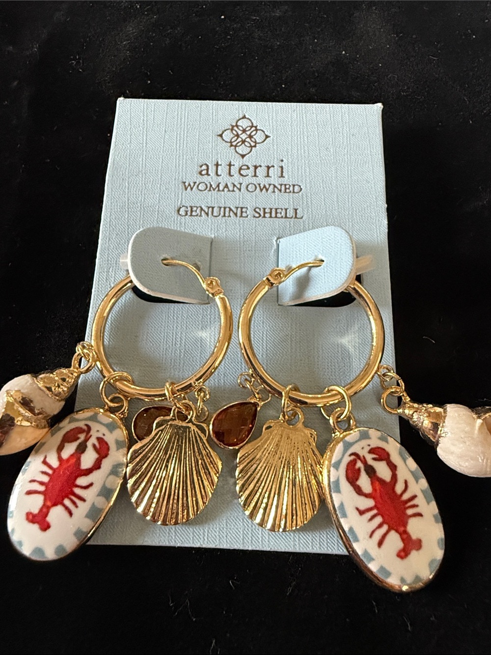 atterri Gold Hoop Earrings with Red Lobster Shell Charms